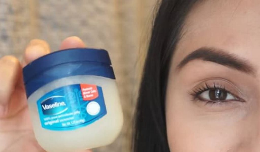 cách mọc lông mày bằng vaseline