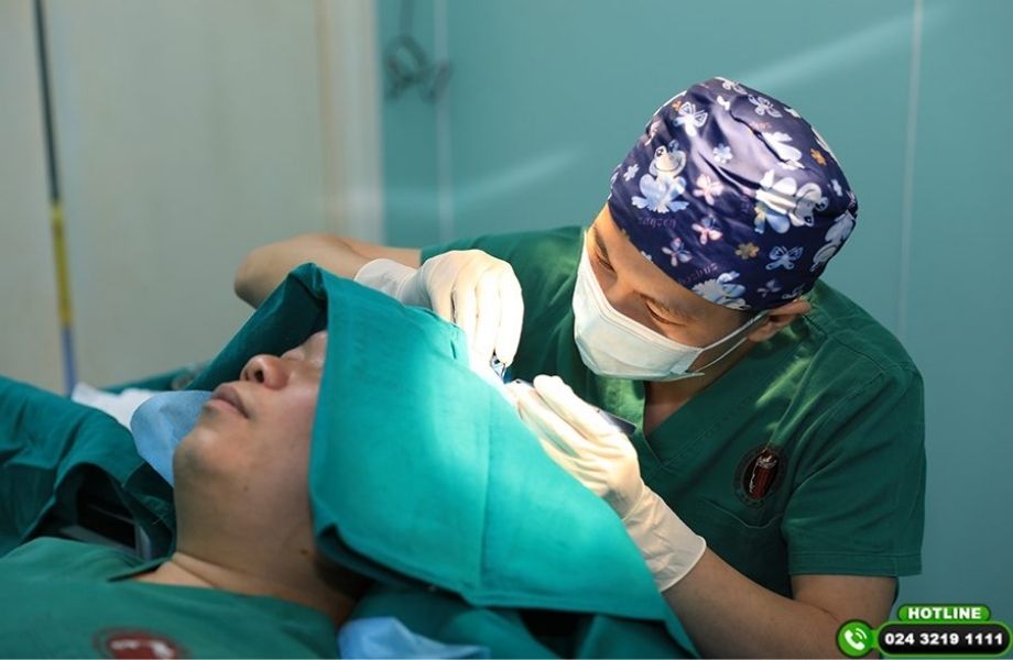 thủ thuật cấy tóc y học quốc tế 